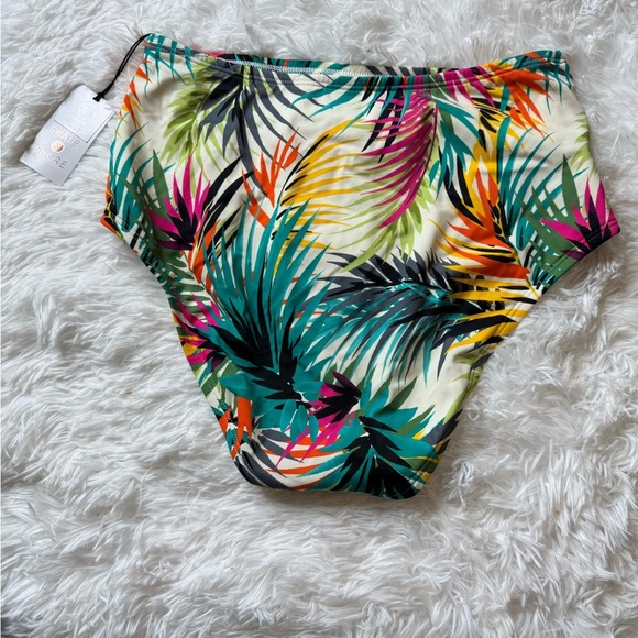 High waisted swimsuit bottom - Picture 2 of 5